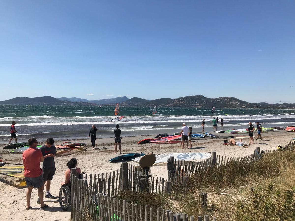 Badine Beach 5P Plage Piscine Balneo Clim Jardin Exotique イエール エクステリア 写真